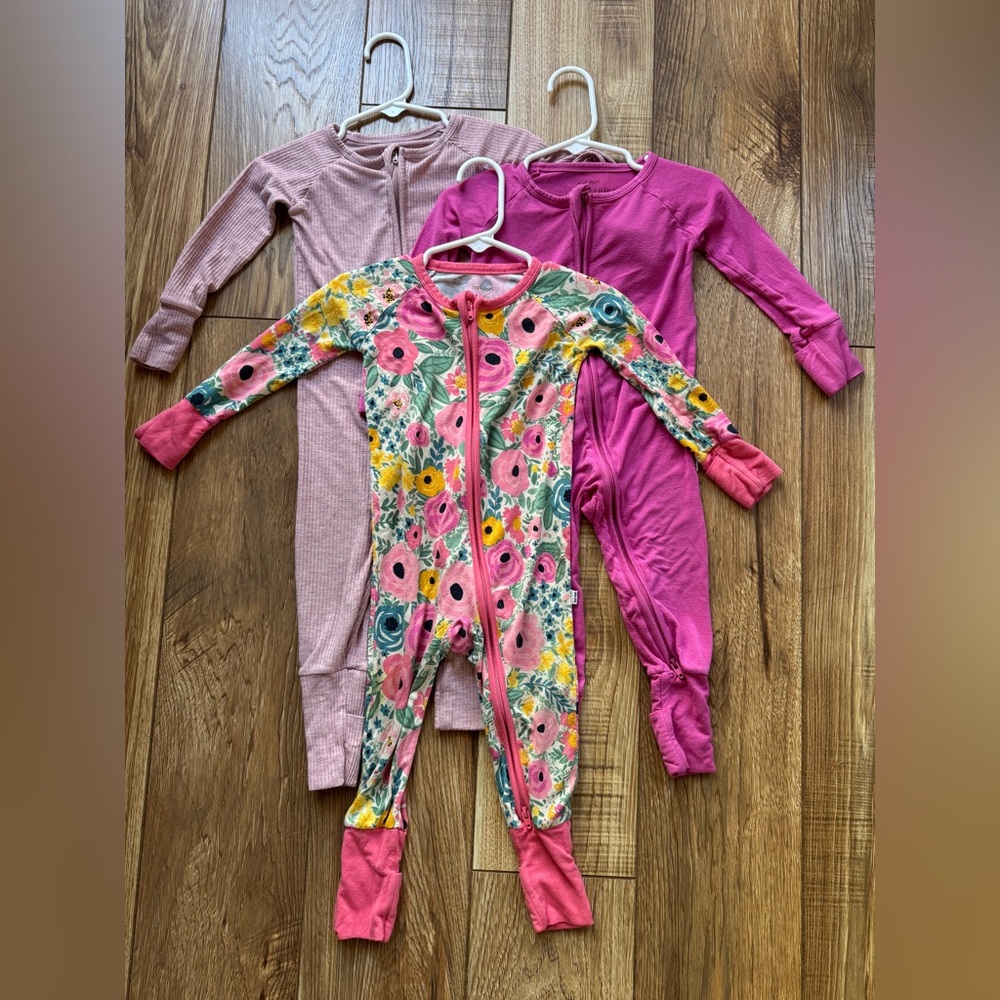 Little Sleepies (lot of 3 zippy pajamas) 6-12 months